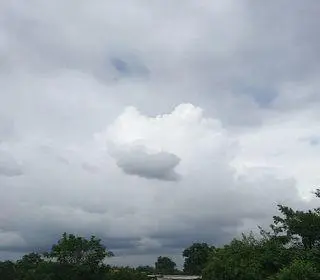 Itaquaquecetuba céu nublado