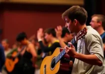 cursos de violão, dança, teatro e coral