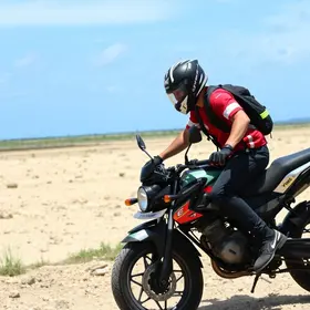 formação gratuita em tecnologia e manutenção de motos